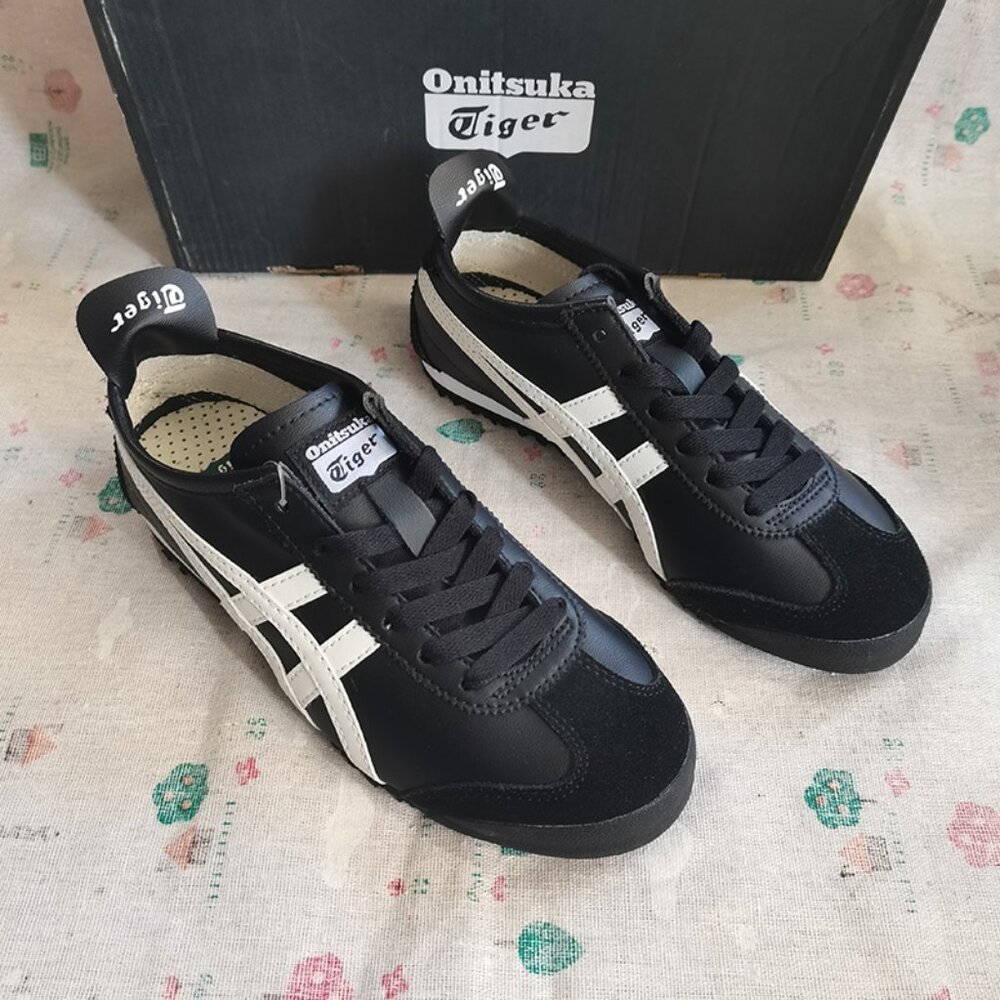 Asics Onitsuka Tiger Mexico 66 Black Sneakers